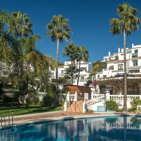Casablanca 35 Oasis Apartment Nerja